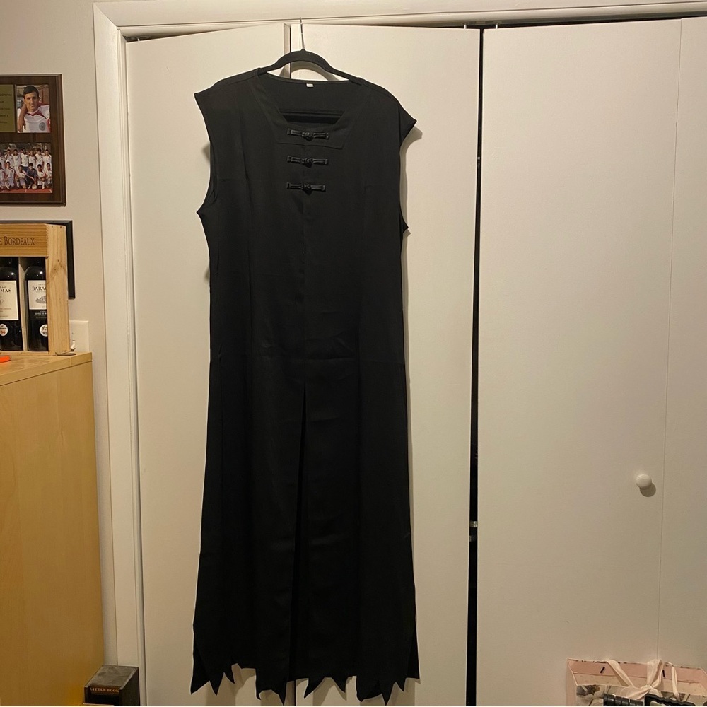 Elegant Black Sleeveless Dress